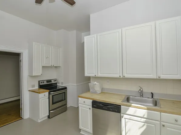 1441 W Warner Ave, Chicago, IL