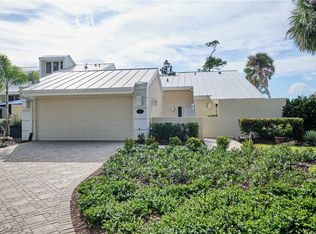 15589 Lockmaben Ave, Fort Myers, FL 33912