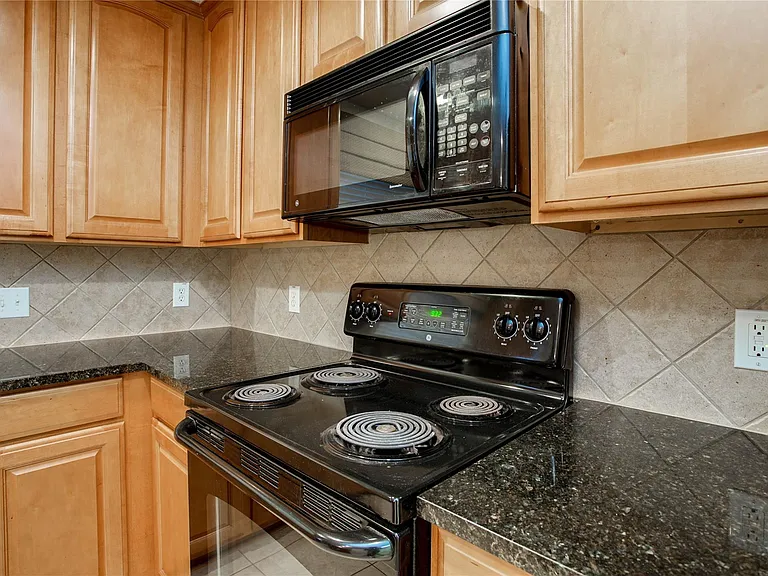 21707 Mount Elbrus Way — Photo 13