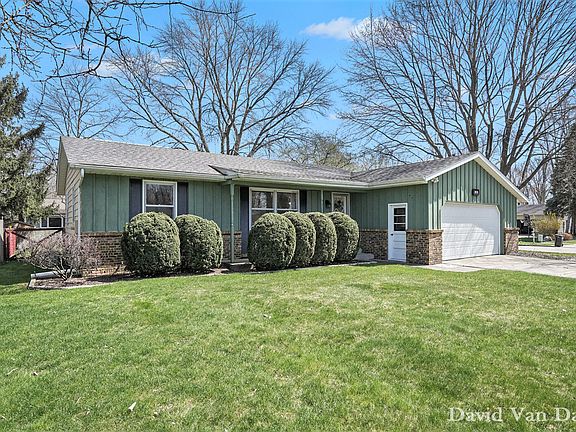 2nd image of 3970 Meadowood Ln SW