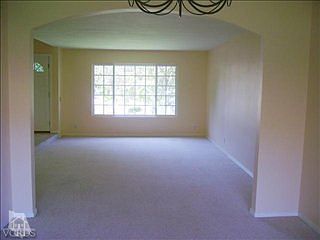 4th image of 28603 Acacia Glen St