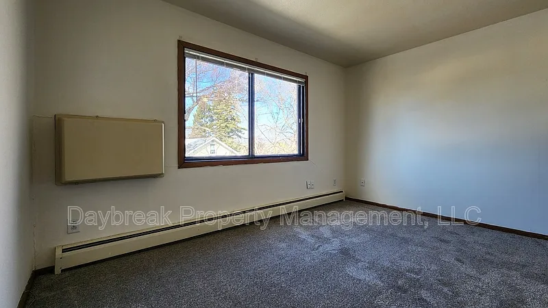 1 bed, 1.0 bath, $815 — Photo 3