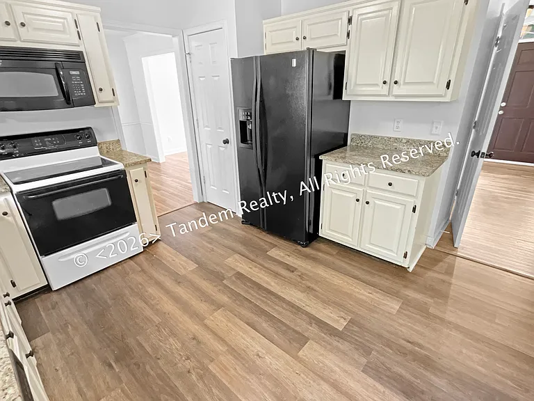 309 Oakcrest Cir (6)_04282026