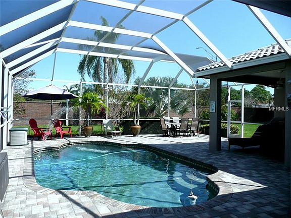 2nd image of 2085 Swan Ln