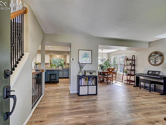 4th image of 8735 Quail Glen Dr