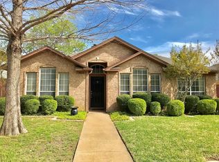 4813 Park Bend Dr, Fort Worth, TX 76137