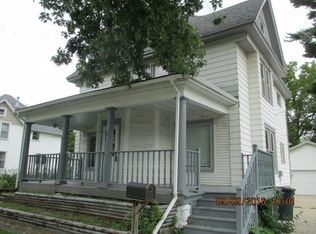 131 E Grant St, Lake Mills, WI 53551
