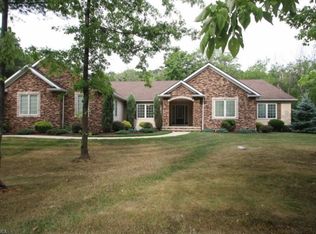 8235 King Memorial Rd, Kirtland Hills, OH
