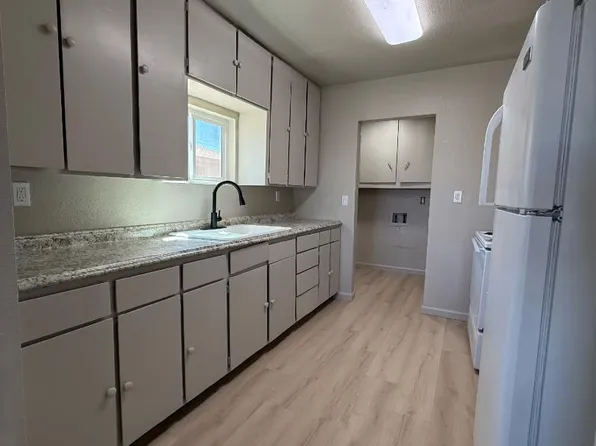 817 W Gilmore St #B, Winslow, AZ 86047