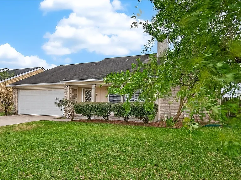 12215 Fetlock Dr — Photo 3
