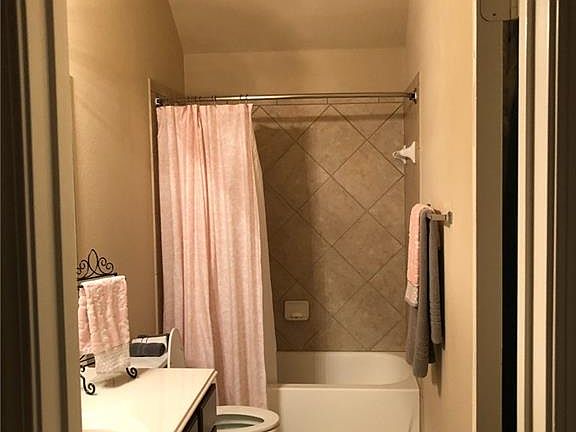 3rd image of 20920 Prestwick Dr