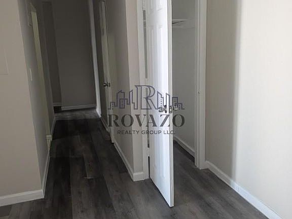 5th image of 25-26 Van Velsor Pl #4P