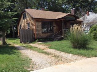 953 S Weaver Ave, Springfield, MO 65806