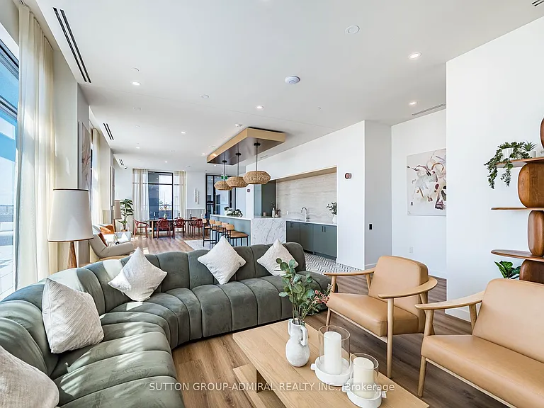1660 Bloor St W #803 — Photo 35