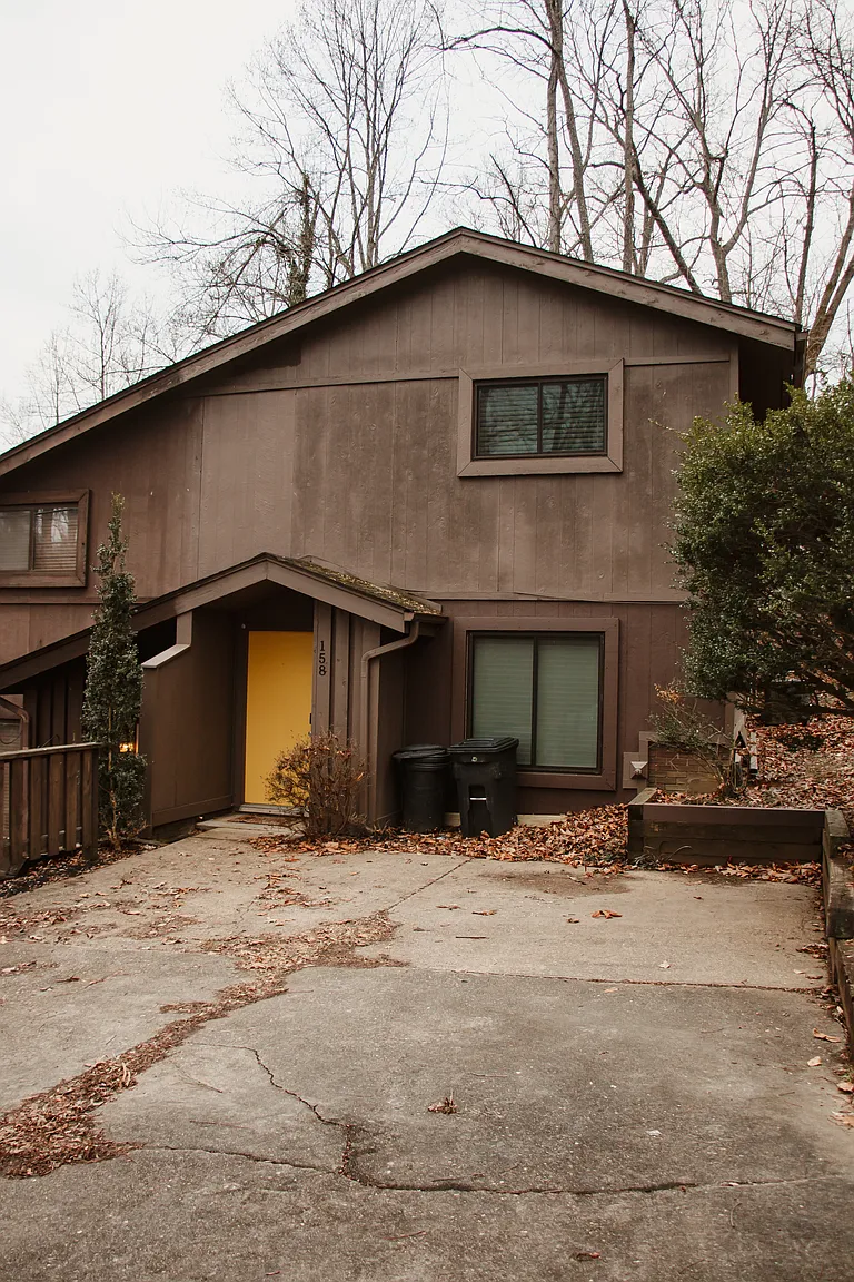 158 Cascade Dr photo 1