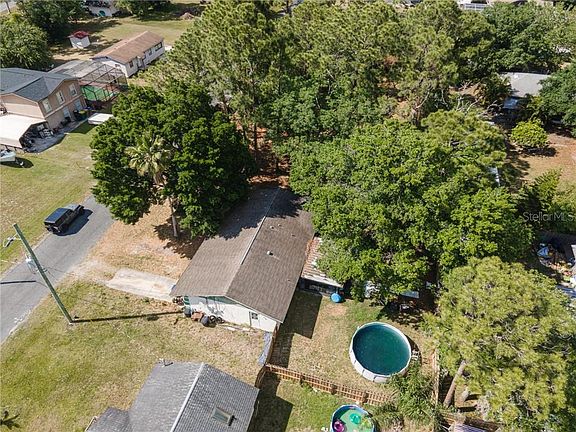 2nd image of 1843 Lillian Dr