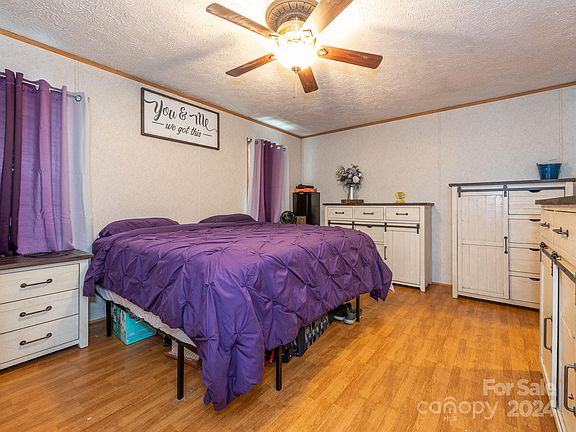 5th image of 3823 Cross Creek Dr