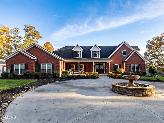 2nd image of 376 Thornton Dr