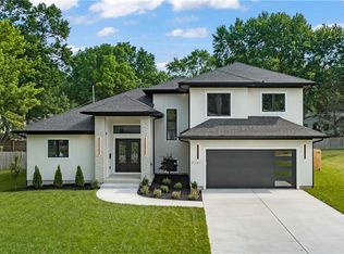 2221 W 73rd St, Prairie Village, KS 66208