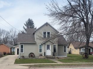 406 Main St, Elgin, IA 52141