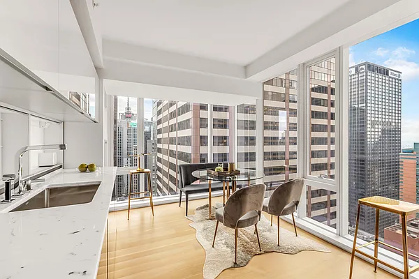 Rented by Sotheby's International Realty | media 7