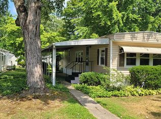 1210 Pasadena Blvd NW, North Canton, OH 44720