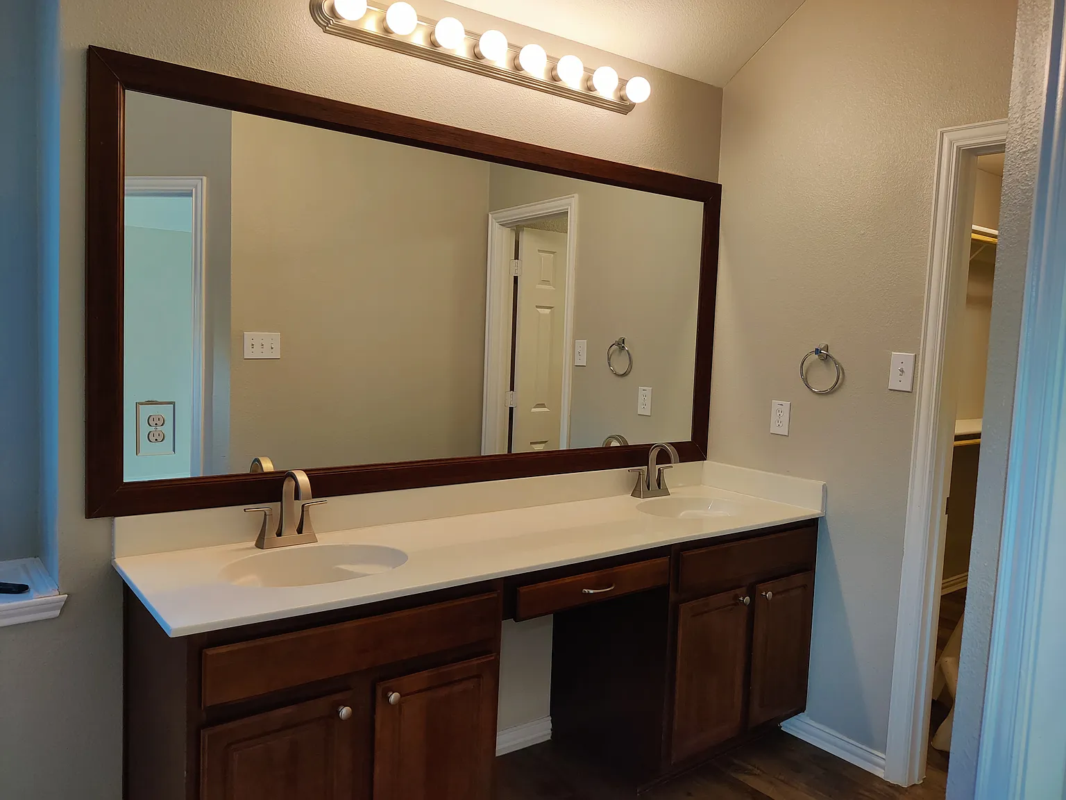 3 bed, 1650 sqft, $2,600 — Photo 3