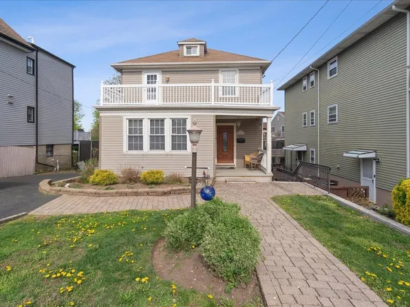 1119 Stonewall Lane image 1 of 41