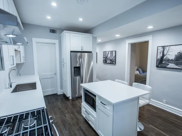 915 W Diversey Pkwy #2, Chicago, IL 60614