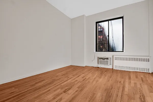 Rented by Corcoran | media 14