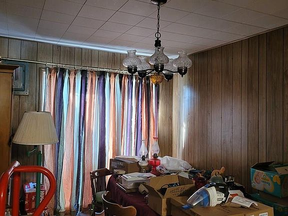 4th image of 466 S Dick Dowling St