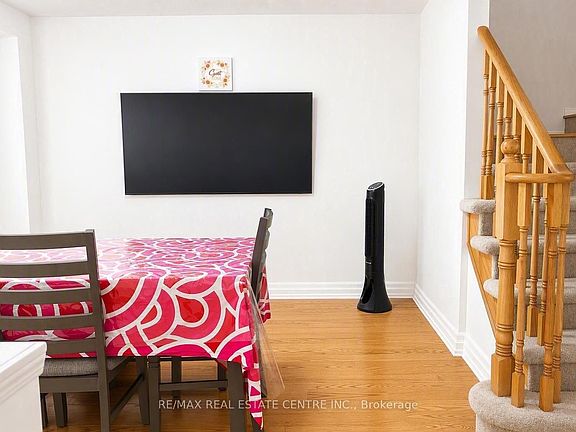 3rd image of 2277 Braeswood Ln