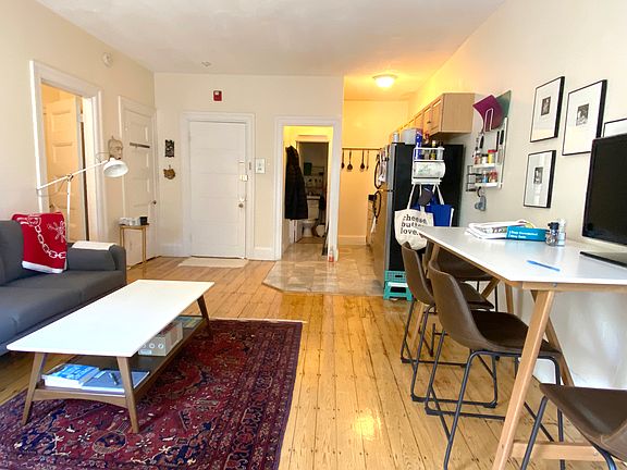 2nd image of 1243 Beacon St