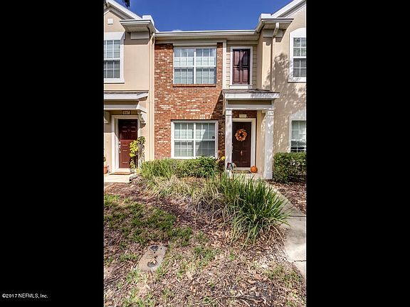 8089 Summerside Cir-MLS_Size-002-1-Front