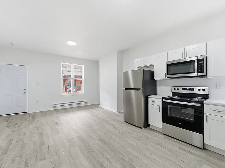 1543 N Myrtlewood St — Photo 9