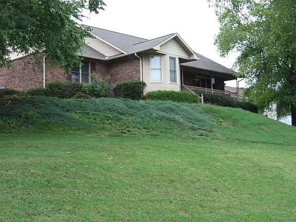 2nd image of 5880 Chestnut Oak Dr