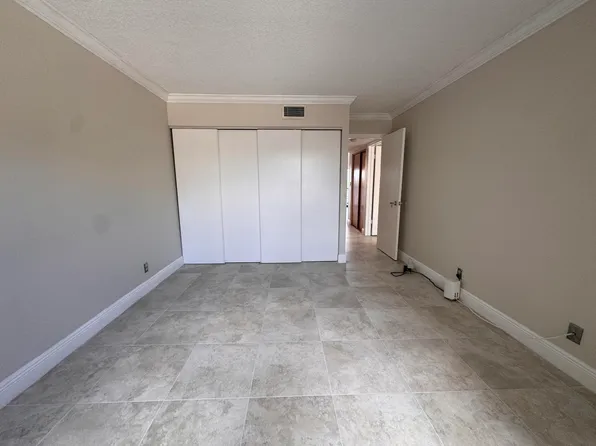 3200 N Ocean Dr APT 206, Hollywood, FL 33019