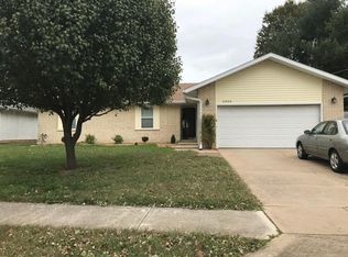 2250 S Newton Ave, Springfield, MO 65807