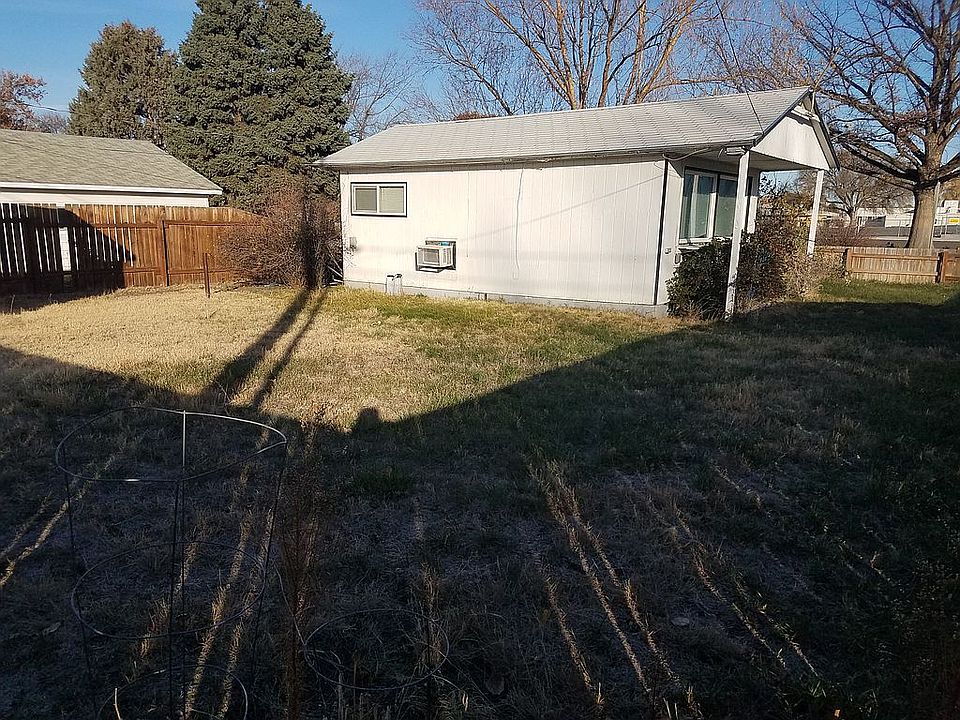 LARGE corner lot