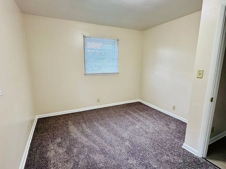 3003 Grand Ave — Photo 8