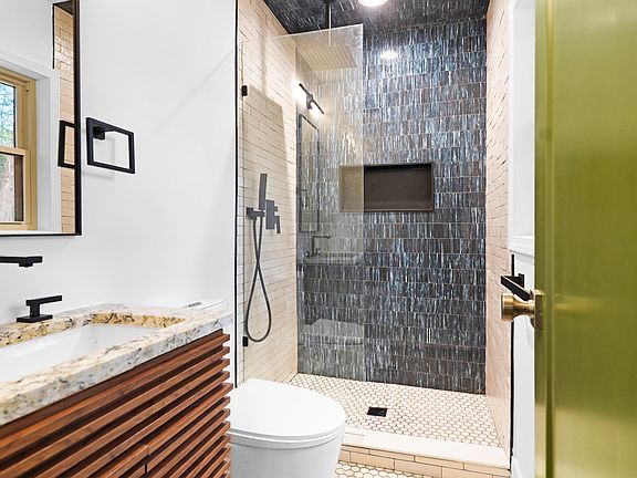 Hall Bedroom 1 - On suite Bath