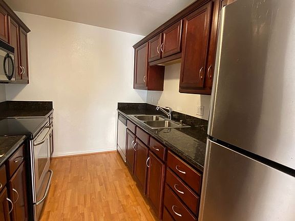 4th image of 5252 Orange Ave Unit 221