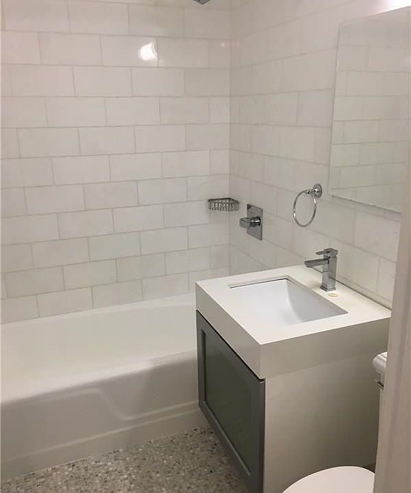 2nd image of 525 E 72nd St APT 39C