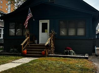 219 3rd Ave SW, Pipestone, MN 56164