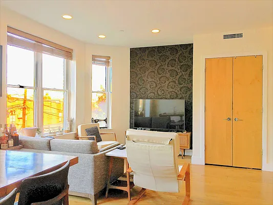 Rented by Matthew Gros-Werter, LREB  | media 5