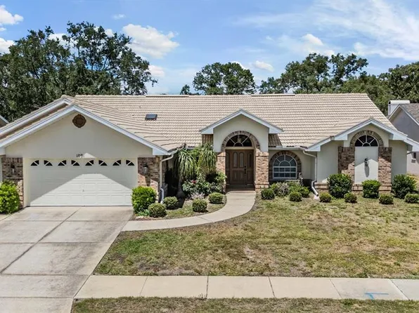 1091 Tournament Dr, Spring Hill, FL 34608
