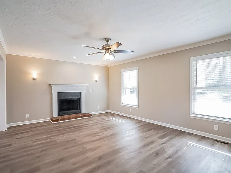 5428 Village Way — Photo 5