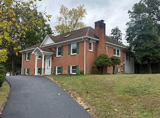 5405 Brookland Rd, Alexandria, VA 22310