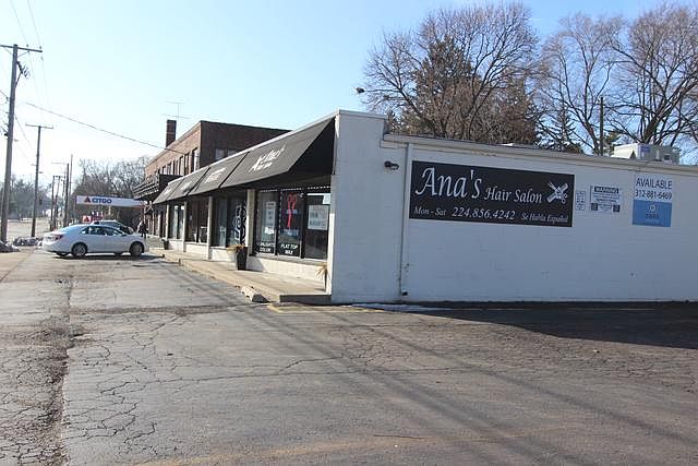 1st image of 194 N La Fox St
