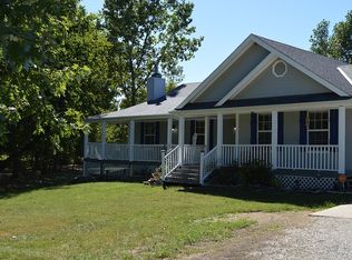 15720 S Graham Rd, Pleasant Hill, MO 64080